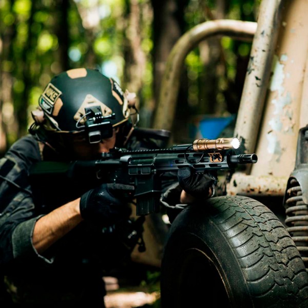 Ліхтар Olight Odin Mini Desert Tan M-LOK