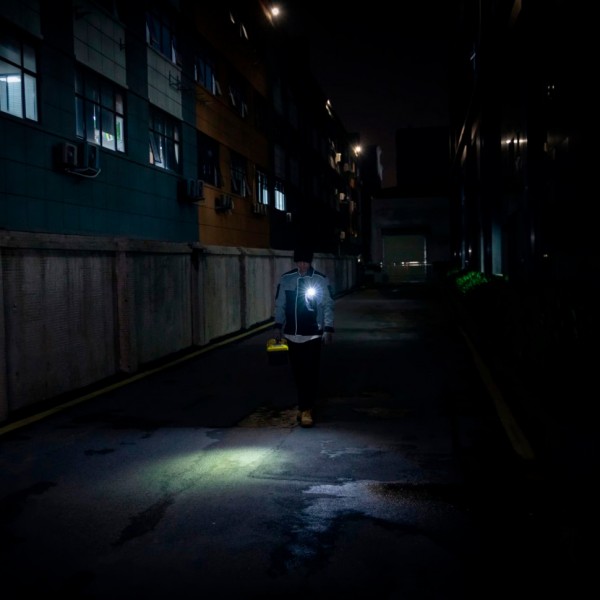 Ліхтар Olight Oclip Orange