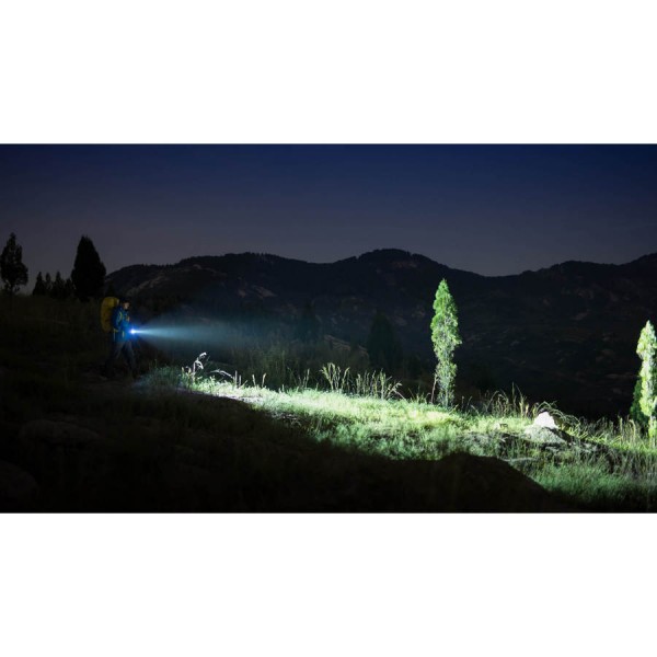 Ліхтар Olight M2R Warrior NW/CW + акумулятор Li-ion 3500 мА/год, зарядне USB