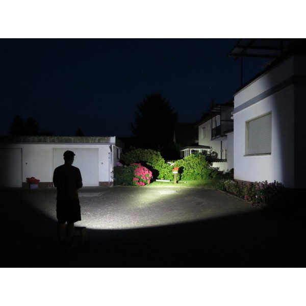 Ліхтар Olight R50 Seeker